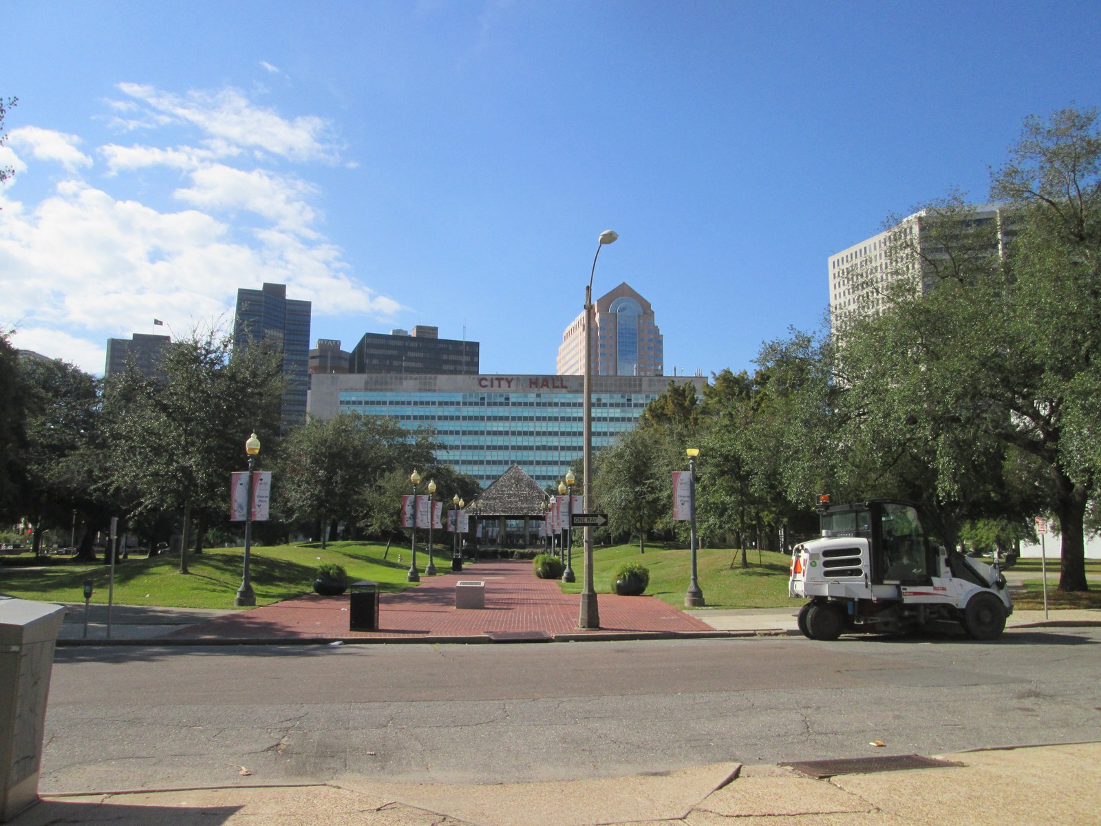 City Hall seen from Duncan Plaza. The proposal would cut total spending 7.6 percent, to $1.471 billion.