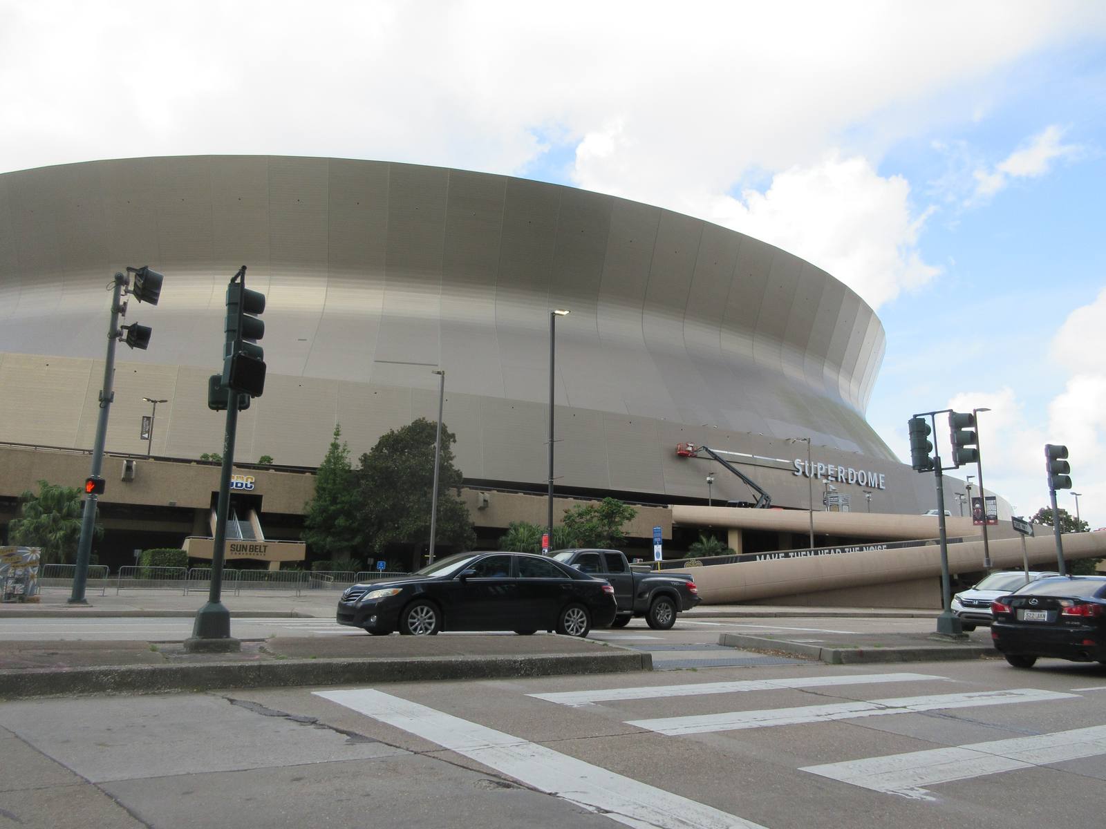 The Superdome from Poydras Street. The winner of Monday night’s game reaches 2-2 and holds at least a share of first place in the NFC South.
