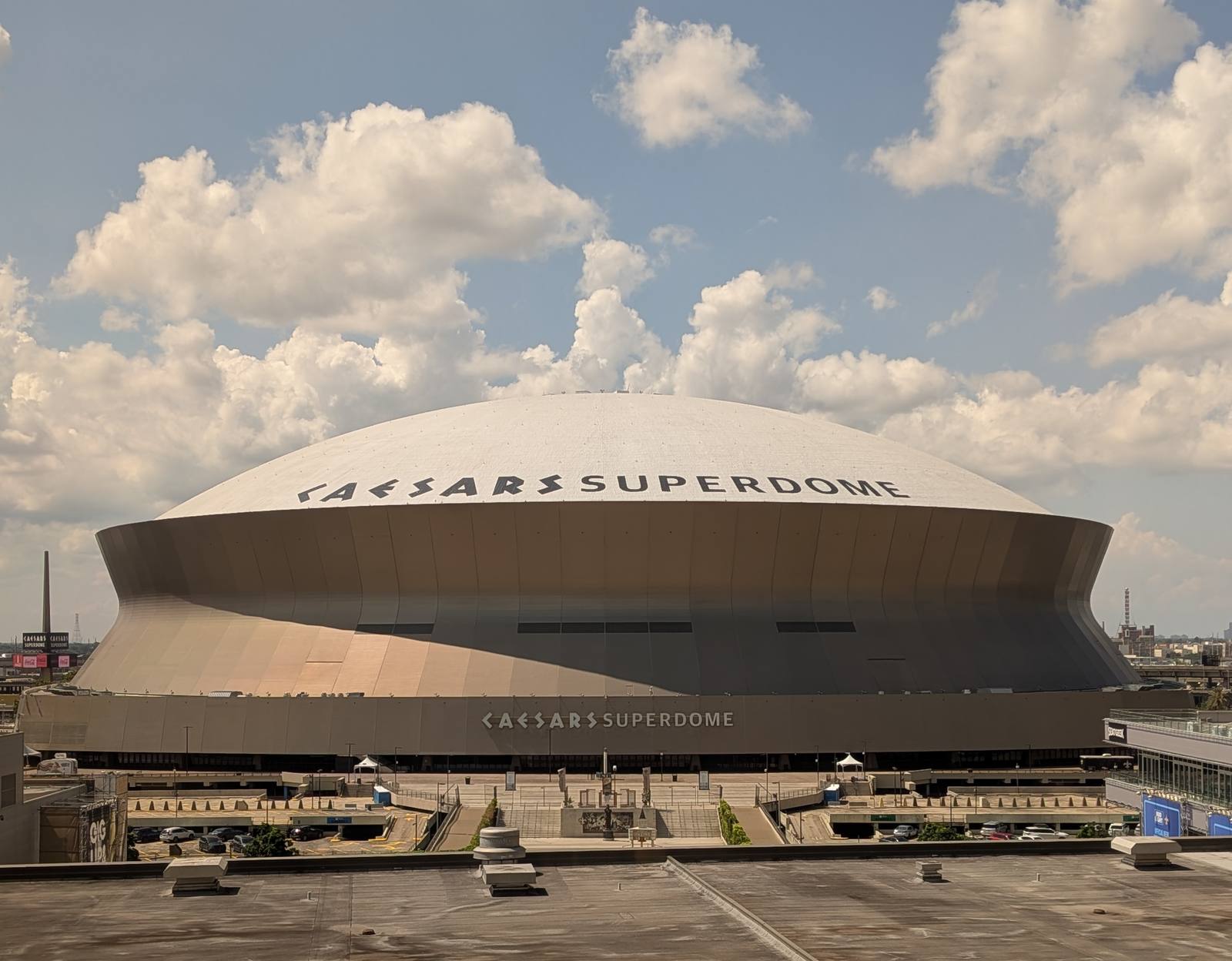 Saints work out seven free agents, including Elijah Mitchell, as injuries pile up